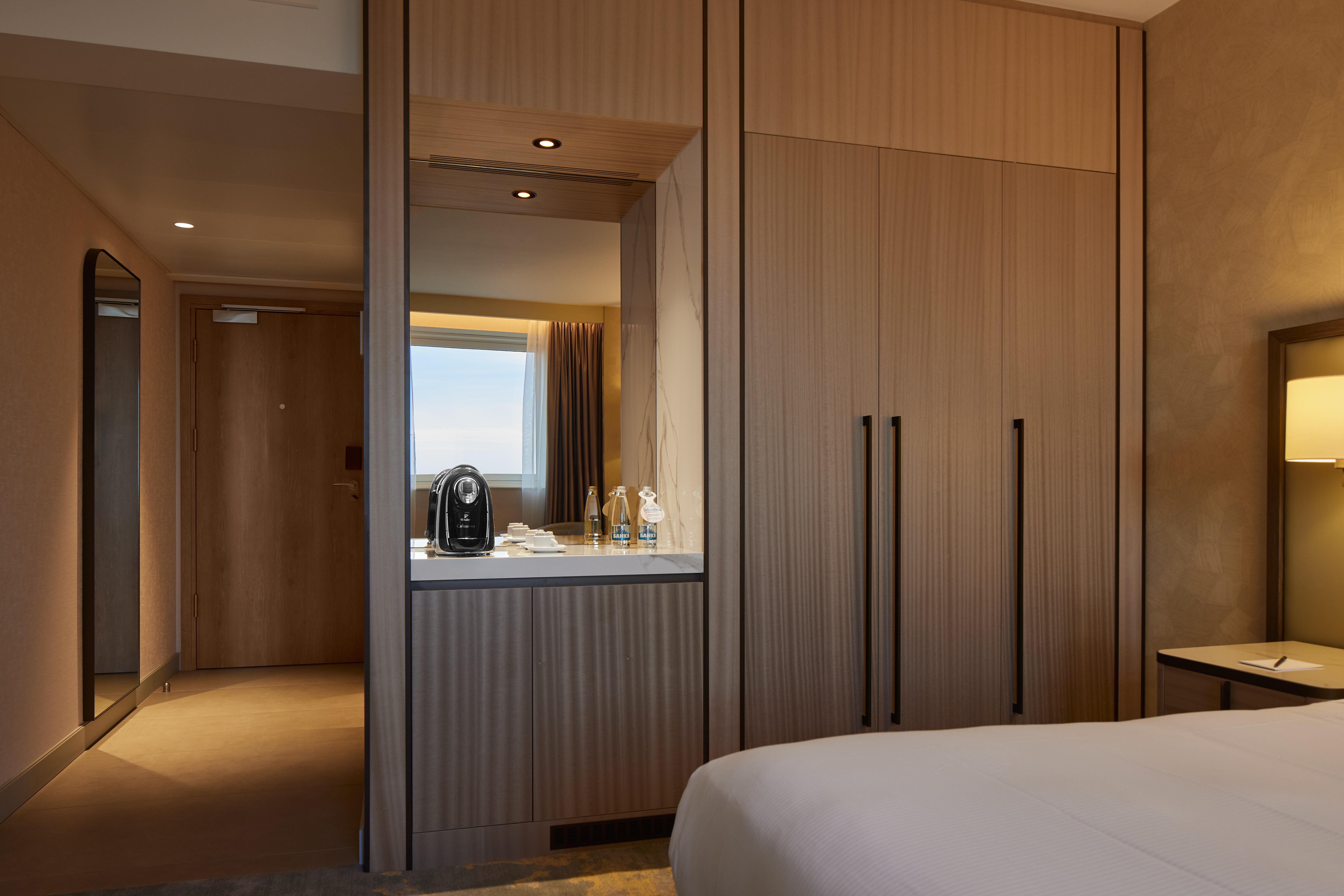 Hilton Hotel 5*